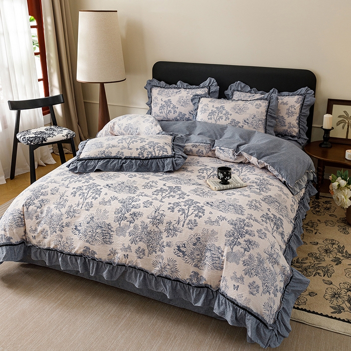 91家纺网 家纺一手货源 找家纺 悦然毛巾被 2026新款原麻水洗提花四件套 蓝花雾影