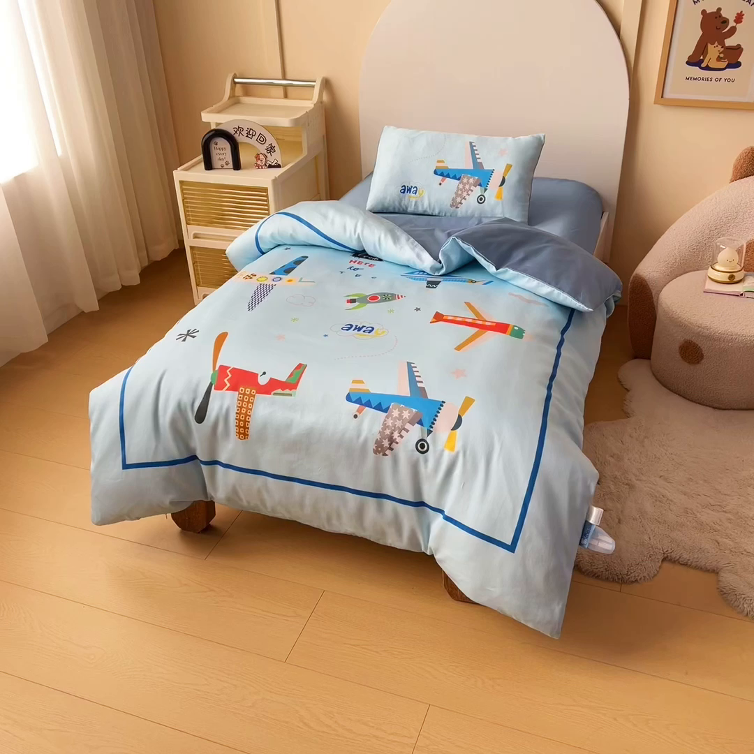 91家纺网 家纺一手货源 找家纺 御棉坊 2026新款60S全棉数码印花幼儿园儿童套件宝宝入园午睡被芯三件套 云霄集会