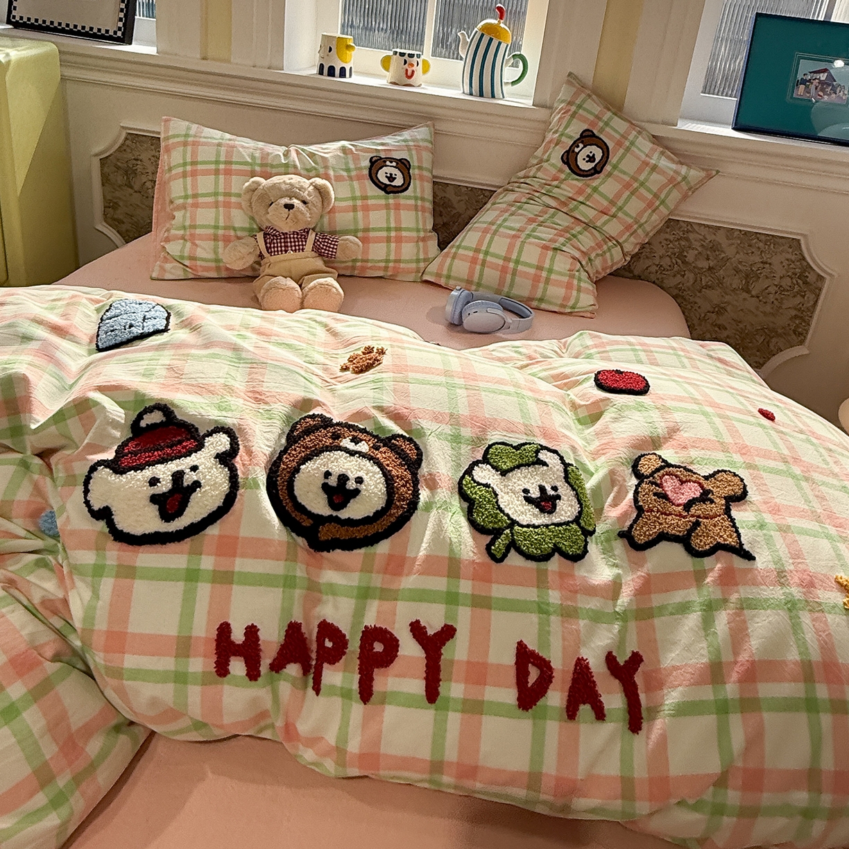 91家纺网 家纺一手货源 找家纺 曼町家居 2026春夏全棉纯棉水洗棉毛巾绣四件套 宠返星球