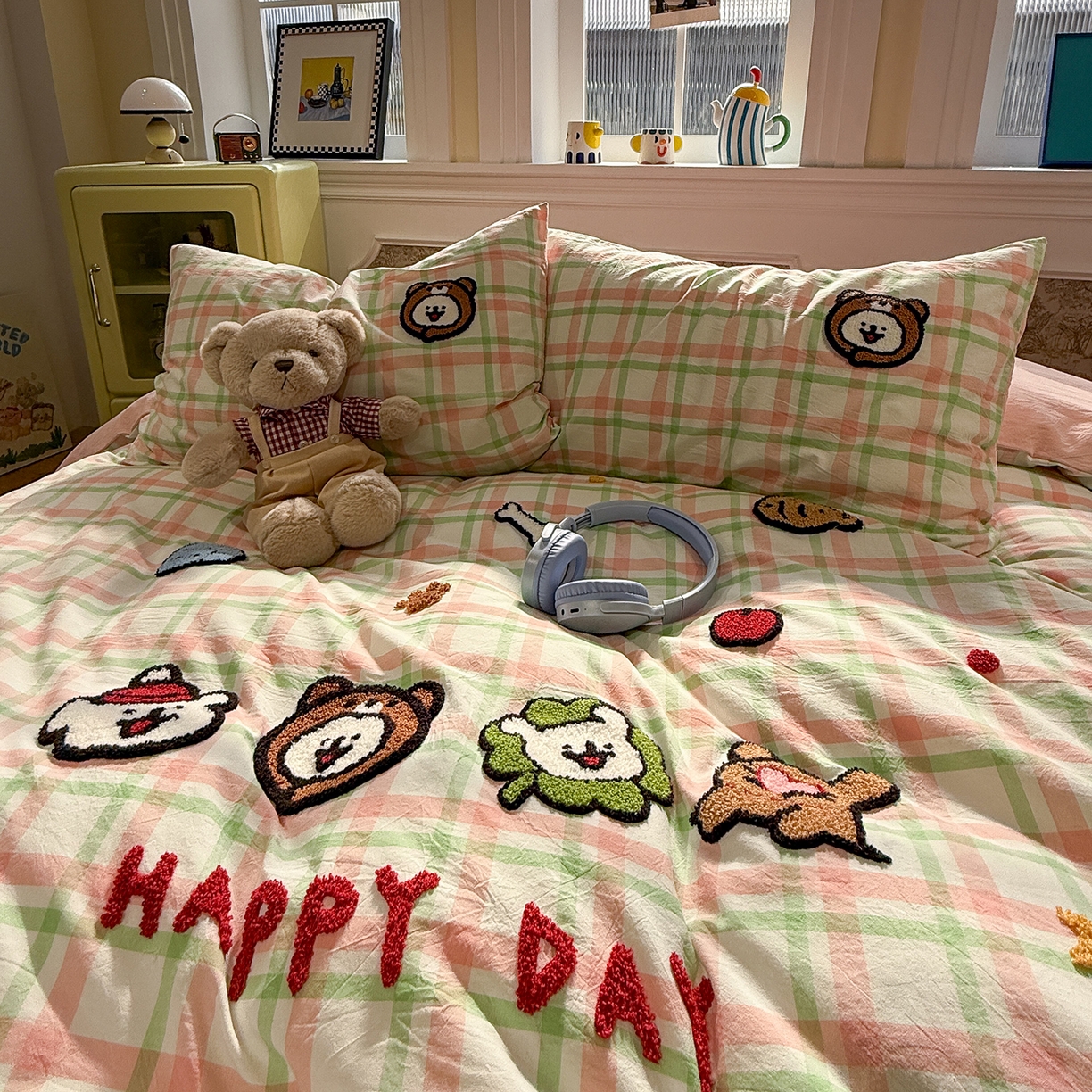 91家纺网 家纺一手货源 找家纺 曼町家居 2026春夏全棉纯棉水洗棉毛巾绣四件套 宠返星球