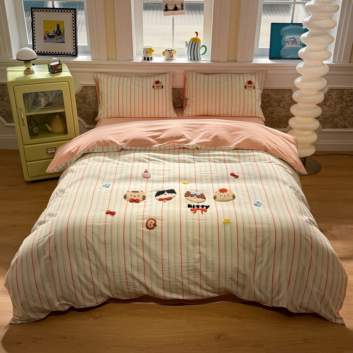 91家纺网 家纺一手货源 找家纺 曼町家居 2026春夏全棉纯棉水洗棉毛巾绣四件套 咪哈友