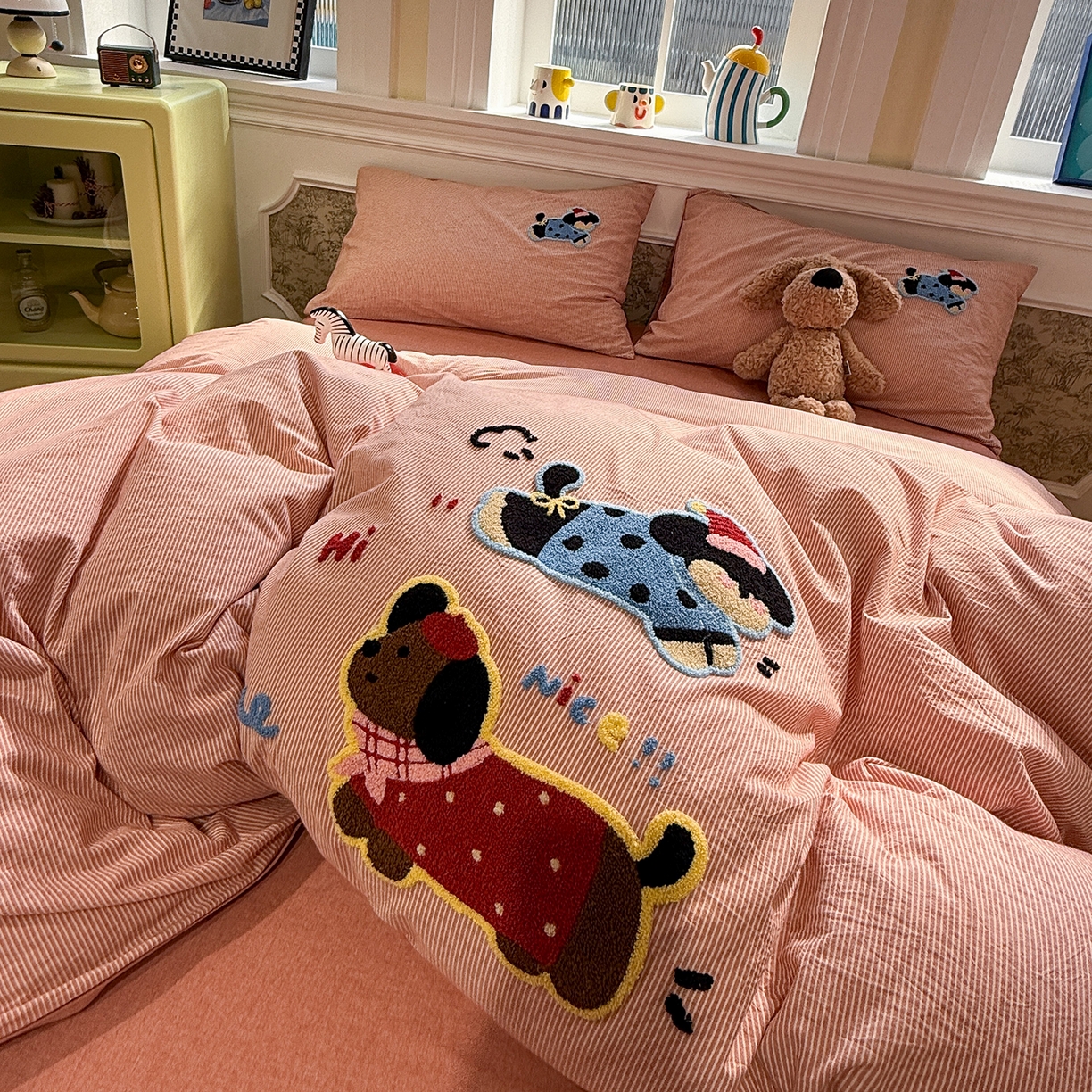 91家纺网 家纺一手货源 找家纺 曼町家居 2026春夏全棉纯棉水洗棉毛巾绣四件套 汪达达