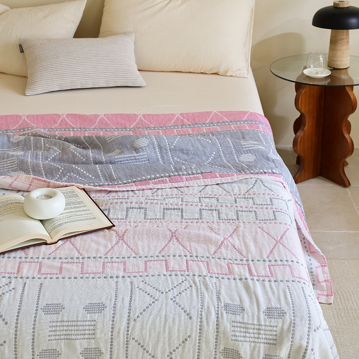 91家纺网 家纺一手货源 找家纺 朴尔家纺-毛巾被 2026新款西部民族风全棉纯棉三层纱布毛巾被-朴尔经典款常年备货 贝拉-粉