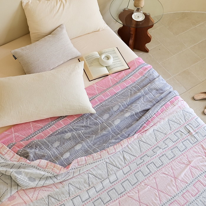 91家纺网 家纺一手货源 找家纺 朴尔家纺-毛巾被 2026新款西部民族风全棉纯棉三层纱布毛巾被-朴尔经典款常年备货 贝拉-粉