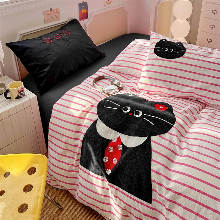 91家纺网 家纺一手货源 找家纺 繁花家居 2026新款云感泡芙棉邹邹木棉可爱童趣贴布绣毛巾绣四件套 猫先生