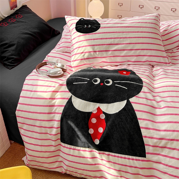 91家纺网 家纺一手货源 找家纺 繁花家居 2026新款云感泡芙棉邹邹木棉可爱童趣贴布绣毛巾绣四件套 猫先生