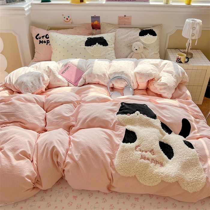 91家纺网 家纺一手货源 找家纺 繁花家居 2026新款云感泡芙棉邹邹木棉可爱童趣贴布绣毛巾绣四件套 斑点猫