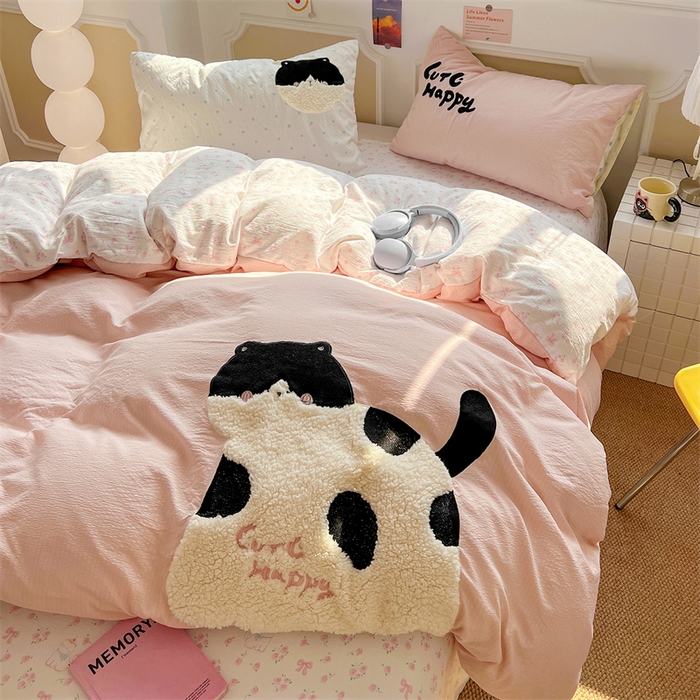 91家纺网 家纺一手货源 找家纺 繁花家居 2026新款云感泡芙棉邹邹木棉可爱童趣贴布绣毛巾绣四件套 斑点猫