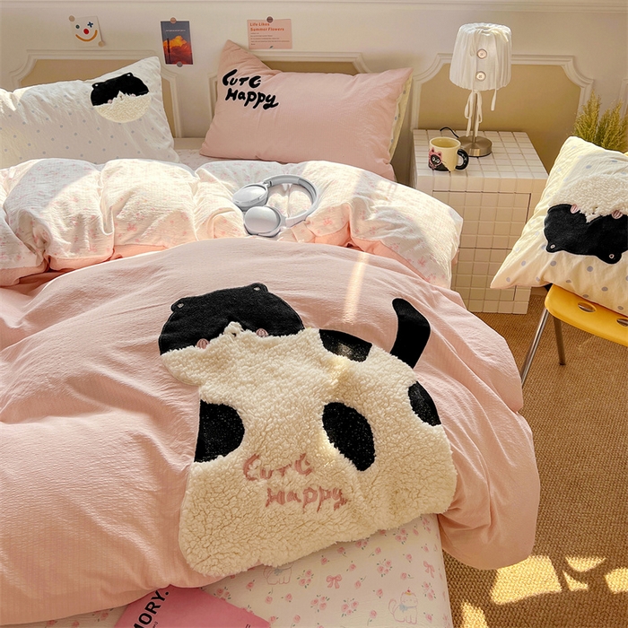 91家纺网 家纺一手货源 找家纺 繁花家居 2026新款云感泡芙棉邹邹木棉可爱童趣贴布绣毛巾绣四件套 斑点猫