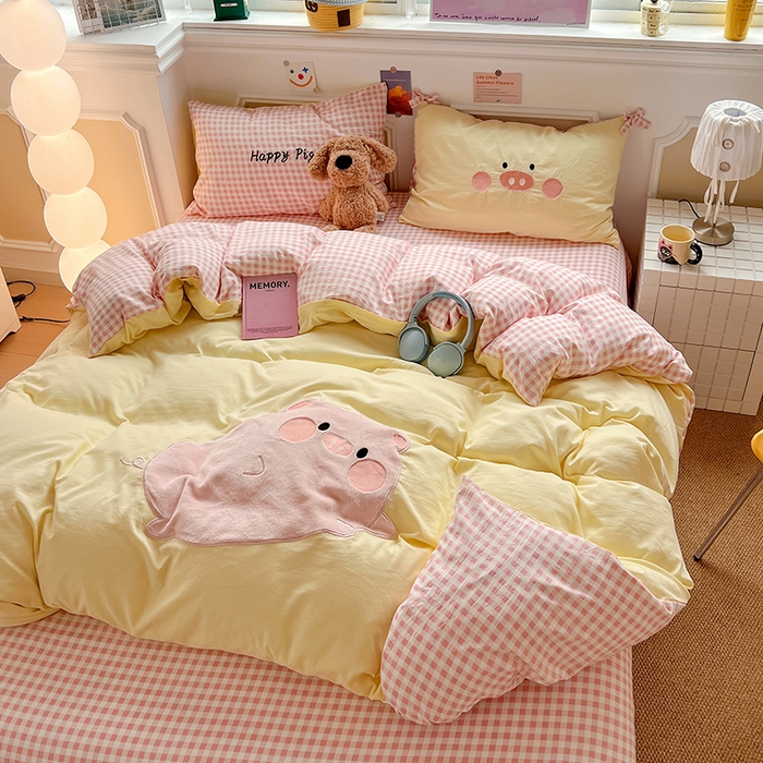 91家纺网 家纺一手货源 找家纺 繁花家居 2026新款云感泡芙棉邹邹木棉可爱童趣贴布绣毛巾绣四件套 小粉猪