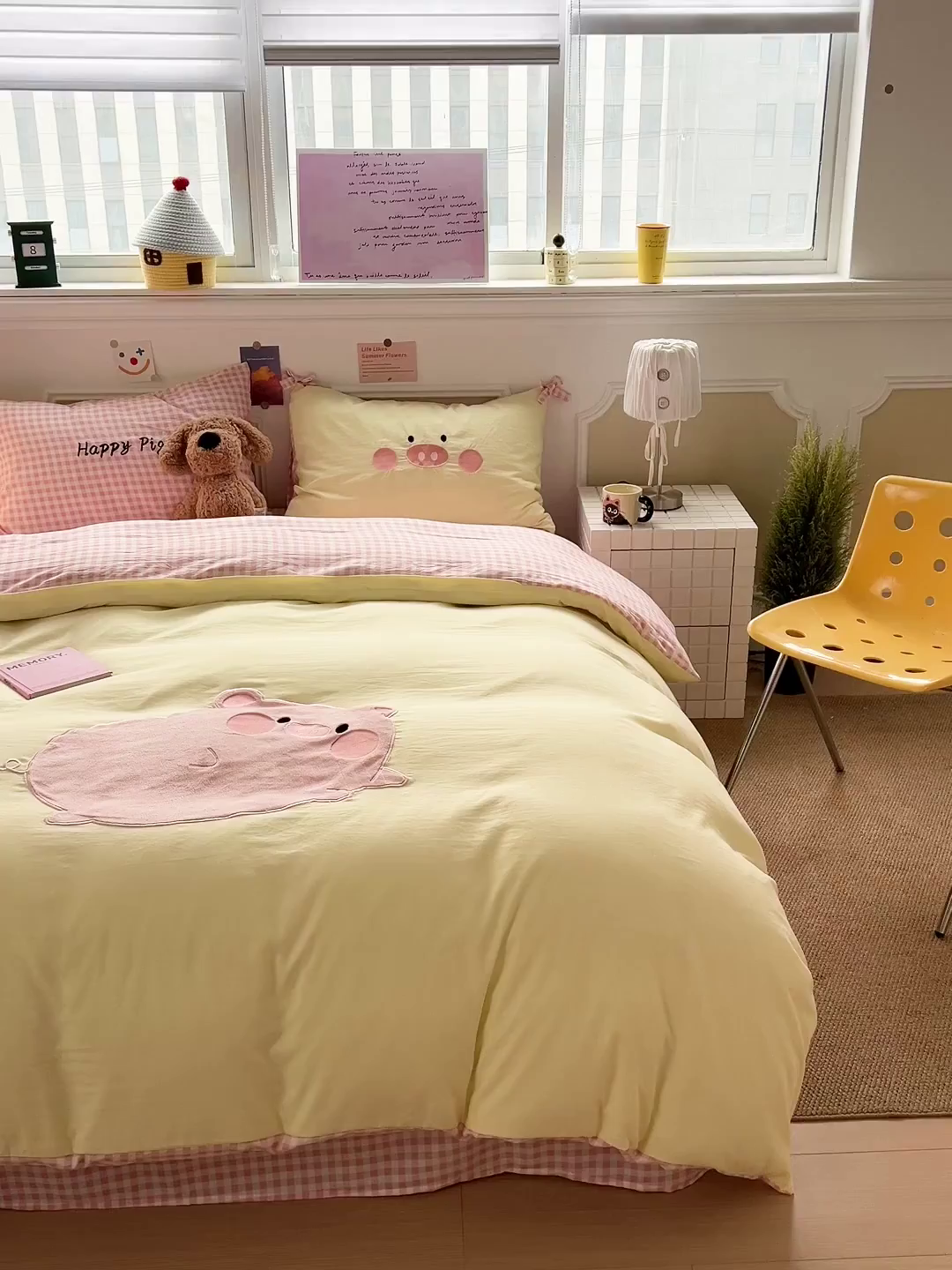 91家纺网 家纺一手货源 找家纺 繁花家居 2026新款云感泡芙棉邹邹木棉可爱童趣贴布绣毛巾绣四件套 小粉猪