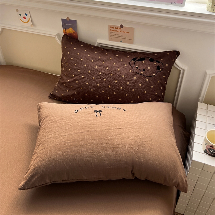 91家纺网 家纺一手货源 找家纺 繁花家居 2026新款云感泡芙棉邹邹木棉可爱童趣贴布绣毛巾绣四件套 炸猫狗