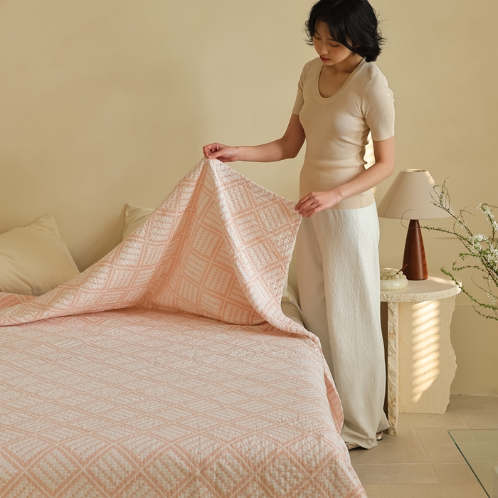 91家纺网 家纺一手货源 找家纺 朴尔家纺-毛巾被 2026新款格调简约风全棉纯棉三层纱布毛巾被-朴尔经典款常年备货 曼城时光-粉