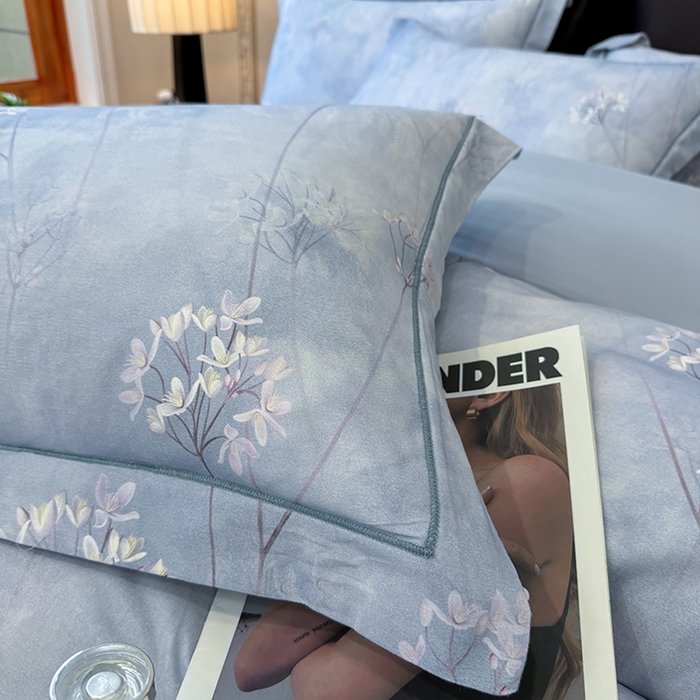 91家纺网 家纺一手货源 找家纺 优迈 2026新款全棉纯棉磨毛数码印花四件套 听风冷羽