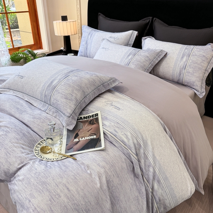 91家纺网 家纺一手货源 找家纺 优迈 2026新款全棉纯棉磨毛数码印花四件套 枕月织梦-紫