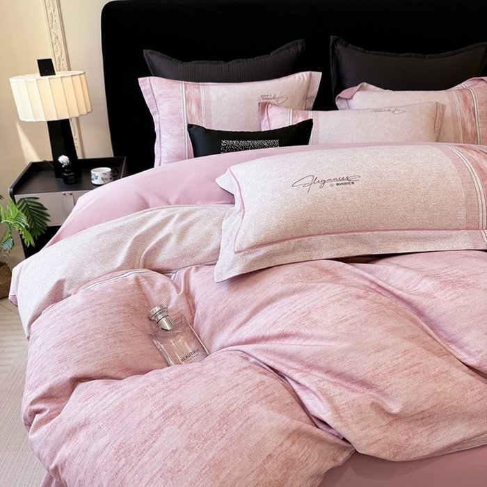 91家纺网 家纺一手货源 找家纺 优迈 2026新款全棉纯棉磨毛数码印花四件套 枕月织梦-粉