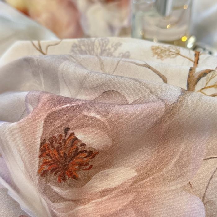 91家纺网 家纺一手货源 找家纺 优迈 2026新款全棉纯棉磨毛数码印花四件套 飞花