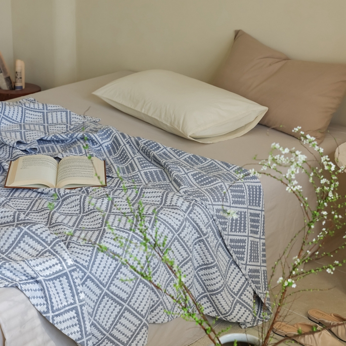 91家纺网 家纺一手货源 找家纺 朴尔家纺-毛巾被 2026新款格调简约风全棉纯棉三层纱布毛巾被-朴尔经典款常年备货 曼城时光-灰