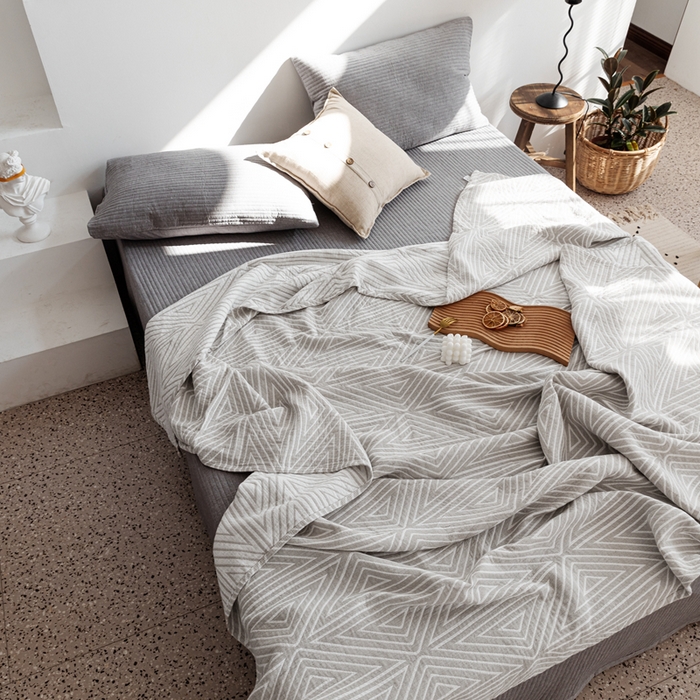 91家纺网 家纺一手货源 找家纺 朴尔家纺-毛巾被 2026新款格调简约风全棉纯棉三层纱布毛巾被-朴尔经典款常年备货 普韦布洛-浅灰