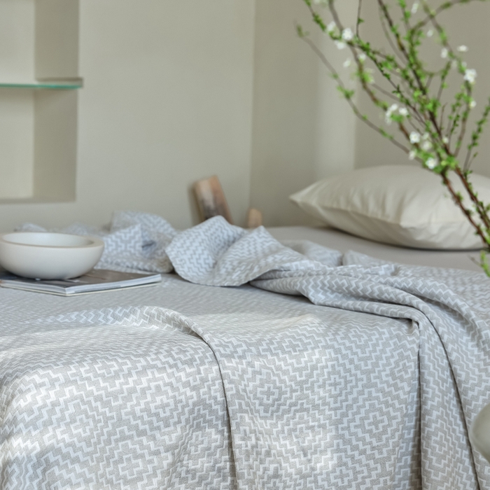 91家纺网 家纺一手货源 找家纺 朴尔家纺-毛巾被 2026新款格调简约风全棉纯棉三层纱布毛巾被-朴尔经典款常年备货 西西里-灰