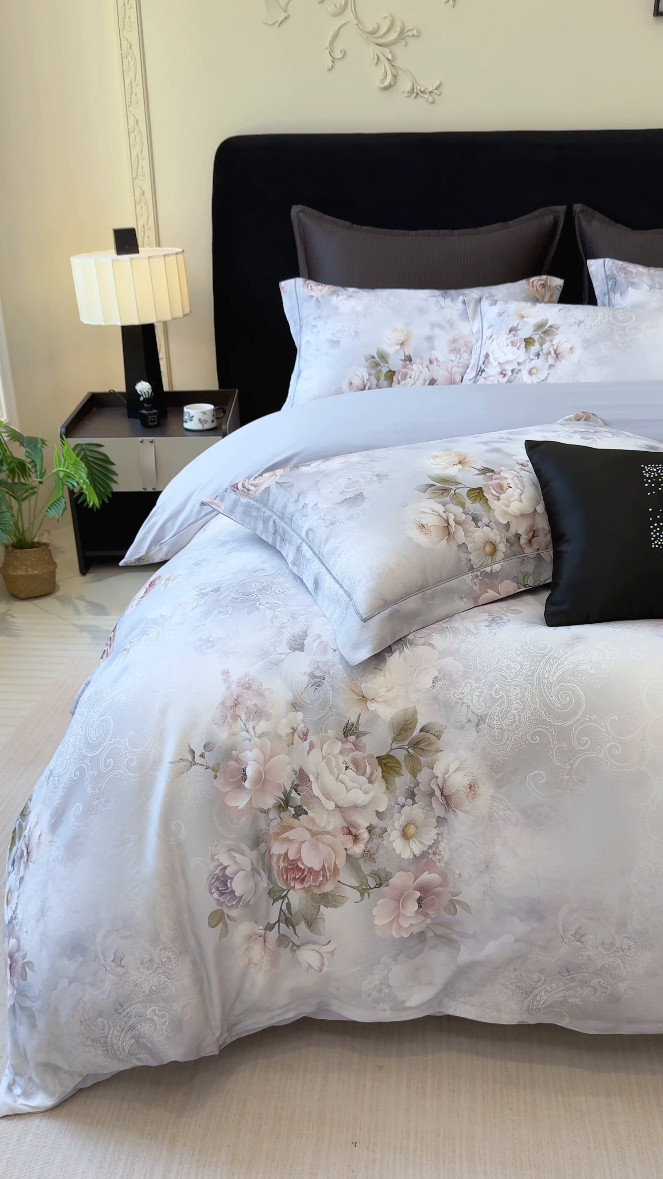 91家纺网 家纺一手货源 找家纺 优迈 2026新款全棉纯棉磨毛数码印花四件套 镜中花