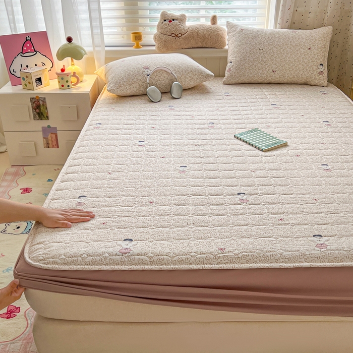 91家纺网 家纺一手货源 找家纺 赛丽雅 2026新款夹棉床笠三件套加厚床垫保护套 爱心狗狗