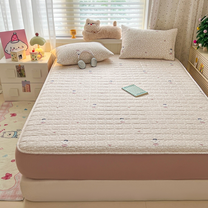 91家纺网 家纺一手货源 找家纺 赛丽雅 2026新款夹棉床笠三件套加厚床垫保护套 爱心狗狗