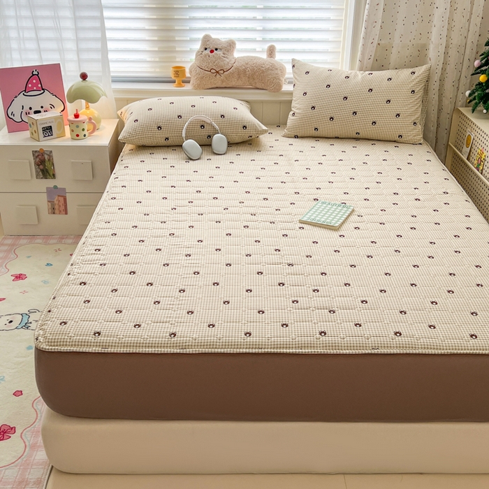 91家纺网 家纺一手货源 找家纺 赛丽雅 2026新款夹棉床笠三件套加厚床垫保护套 格子熊