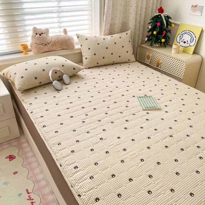 91家纺网 家纺一手货源 找家纺 赛丽雅 2026新款夹棉床笠三件套加厚床垫保护套 格子熊