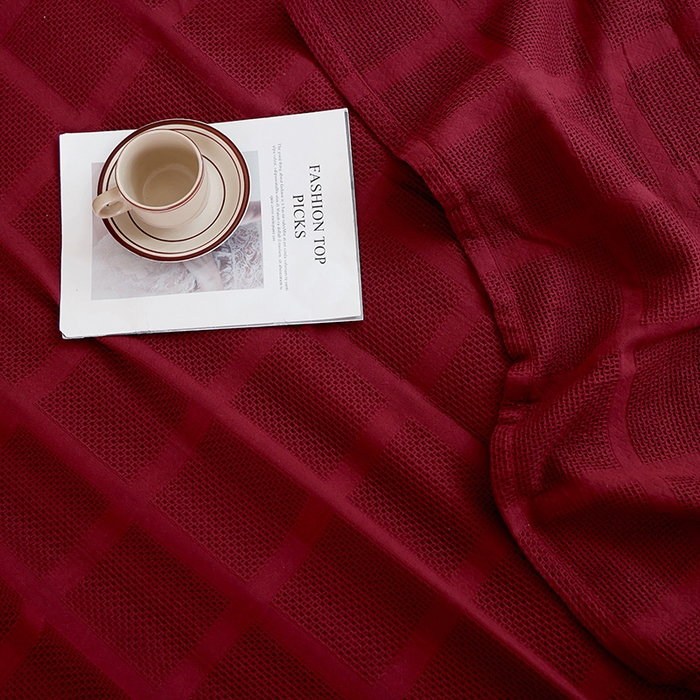 91家纺网 家纺一手货源 找家纺 朴尔家纺-毛巾被 2026新款全棉纯棉质朴方格风立体华夫格透气纱布毛巾被-朴尔经典款常年备货 方格华夫格-酒红