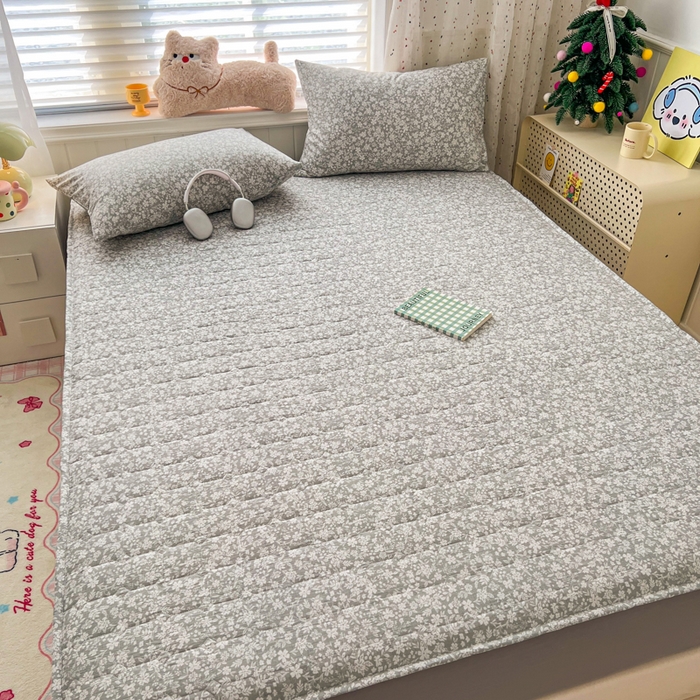 91家纺网 家纺一手货源 找家纺 赛丽雅 2026新款夹棉床笠三件套加厚床垫保护套 华茵春日