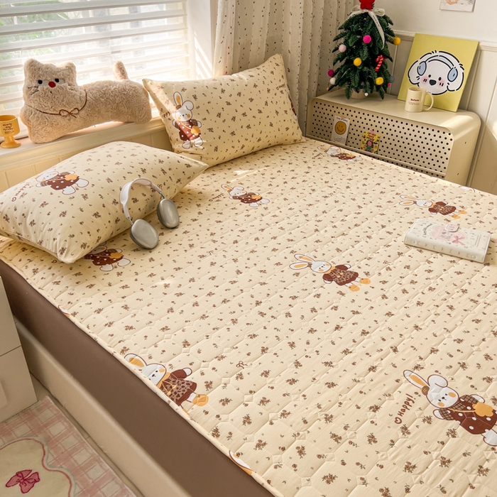 91家纺网 家纺一手货源 找家纺 赛丽雅 2026新款夹棉床笠三件套加厚床垫保护套 暖兔