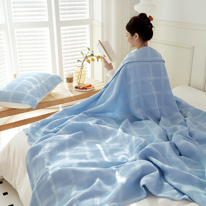 91家纺网 家纺一手货源 找家纺 朴尔家纺-毛巾被 2026新款全棉纯棉质朴方格风立体华夫格透气纱布毛巾被-朴尔经典款常年备货 方格华夫格-浅蓝