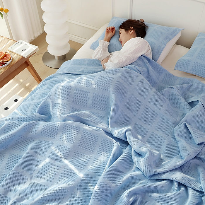 91家纺网 家纺一手货源 找家纺 朴尔家纺-毛巾被 2026新款全棉纯棉质朴方格风立体华夫格透气纱布毛巾被-朴尔经典款常年备货 方格华夫格-浅蓝