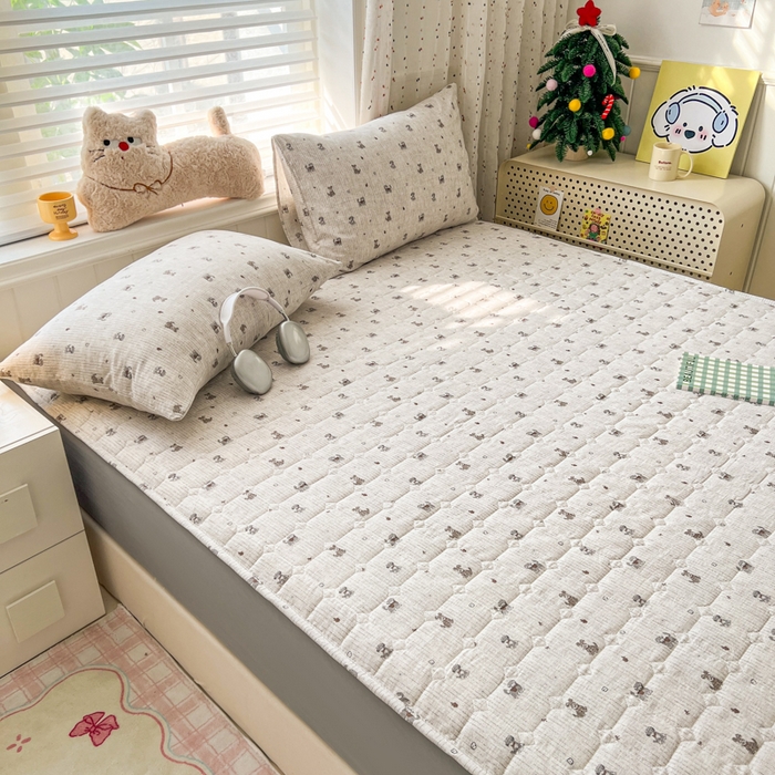 91家纺网 家纺一手货源 找家纺 赛丽雅 2026新款夹棉床笠三件套加厚床垫保护套 幸运狗狗