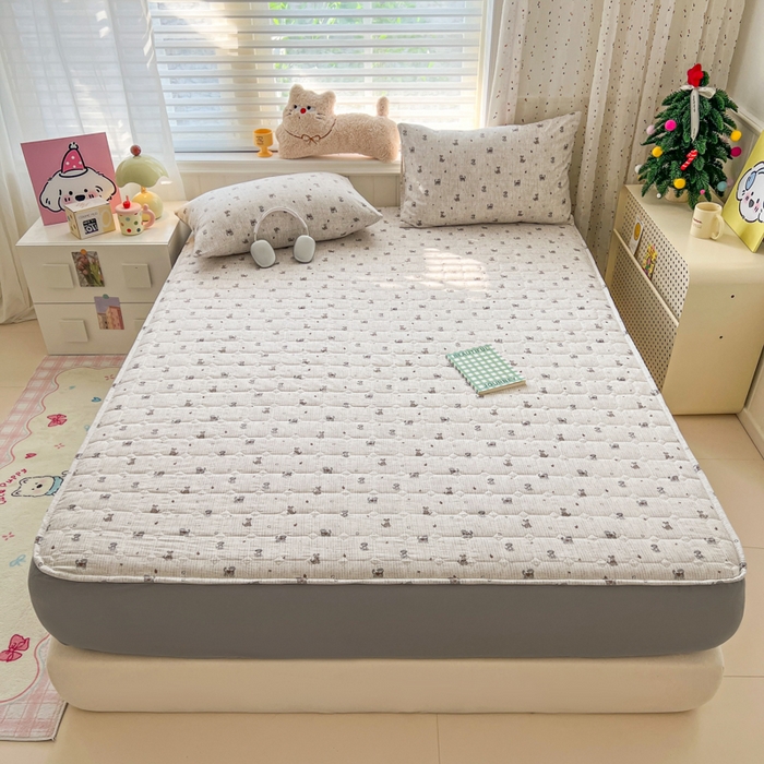 91家纺网 家纺一手货源 找家纺 赛丽雅 2026新款夹棉床笠三件套加厚床垫保护套 幸运狗狗