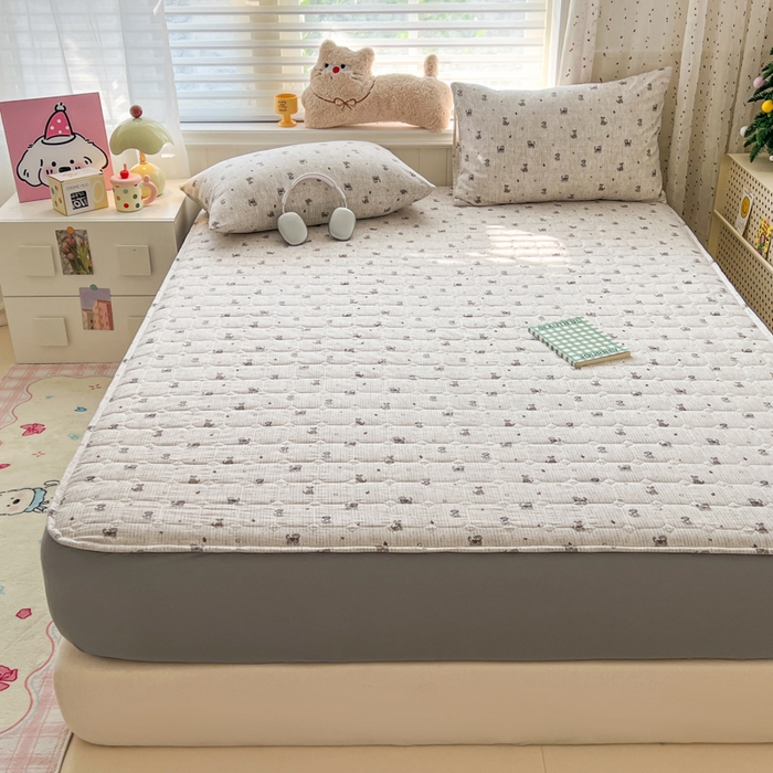 91家纺网 家纺一手货源 找家纺 赛丽雅 2026新款夹棉床笠三件套加厚床垫保护套 幸运狗狗