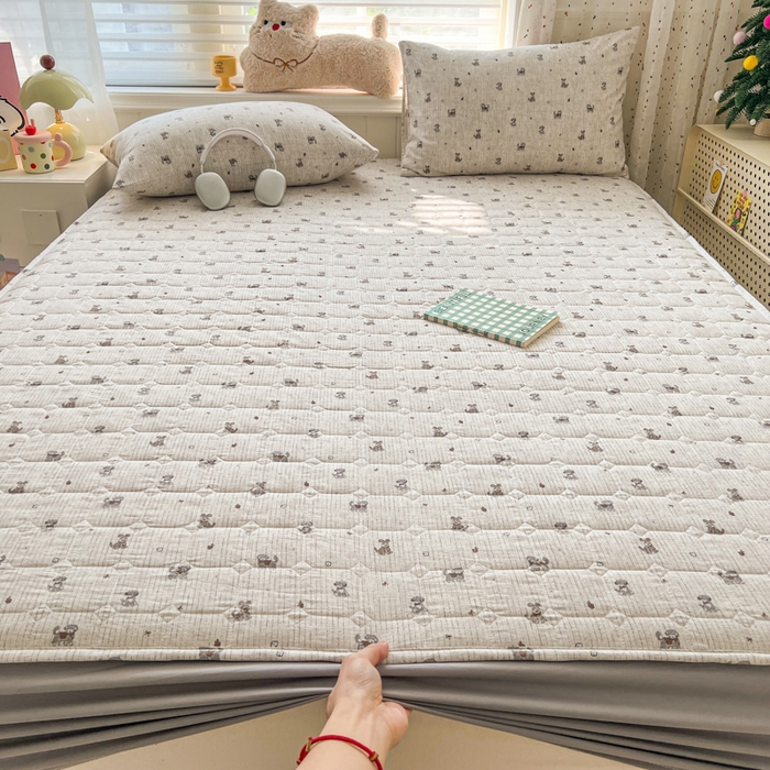 91家纺网 家纺一手货源 找家纺 赛丽雅 2026新款夹棉床笠三件套加厚床垫保护套 幸运狗狗