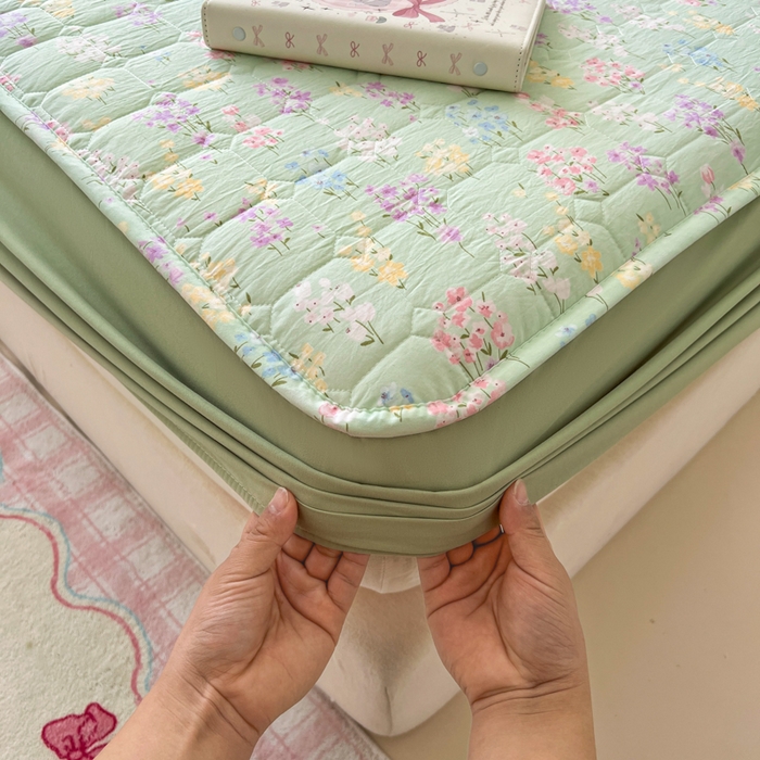 91家纺网 家纺一手货源 找家纺 赛丽雅 2026新款夹棉床笠三件套加厚床垫保护套 紫烟青花