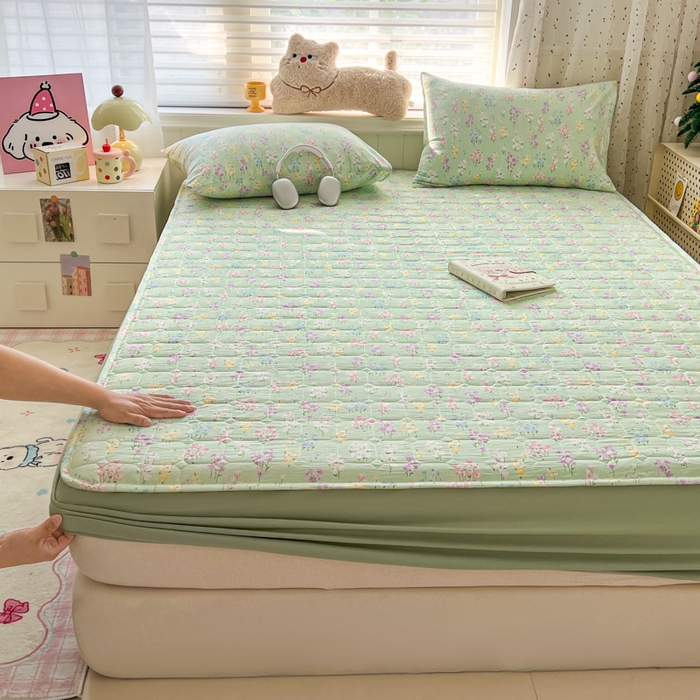 91家纺网 家纺一手货源 找家纺 赛丽雅 2026新款夹棉床笠三件套加厚床垫保护套 紫烟青花