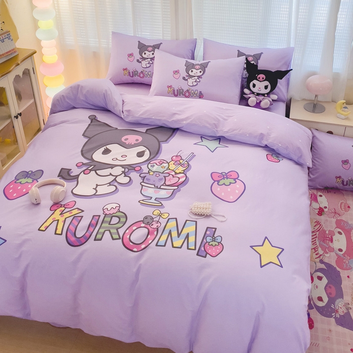 91家纺网 家纺一手货源 找家纺 朵希曼 2026新款正版授权全棉大版数码印花三丽鸥系列四件套 草莓库洛米