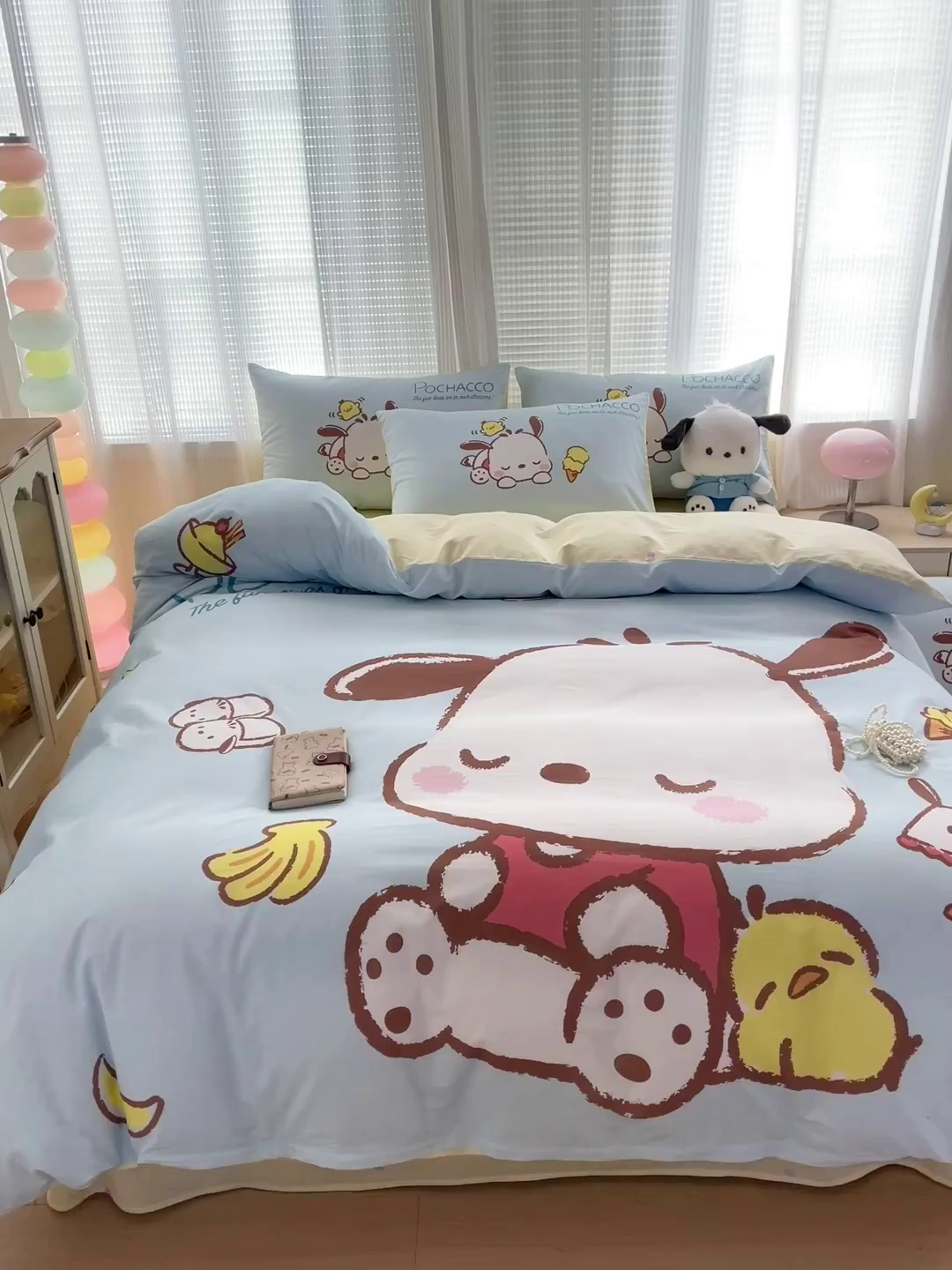 91家纺网 家纺一手货源 找家纺 朵希曼 2026新款正版授权全棉大版数码印花三丽鸥系列四件套 呆萌帕恰狗