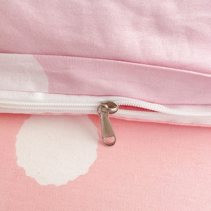 91家纺网 家纺一手货源 找家纺 朵希曼 2026新款正版授权全棉大版数码印花三丽鸥系列四件套 蛋糕美乐蒂