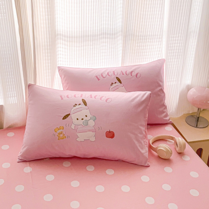 91家纺网 家纺一手货源 找家纺 朵希曼 2026新款正版授权全棉大版数码印花三丽鸥系列四件套 活力帕恰狗