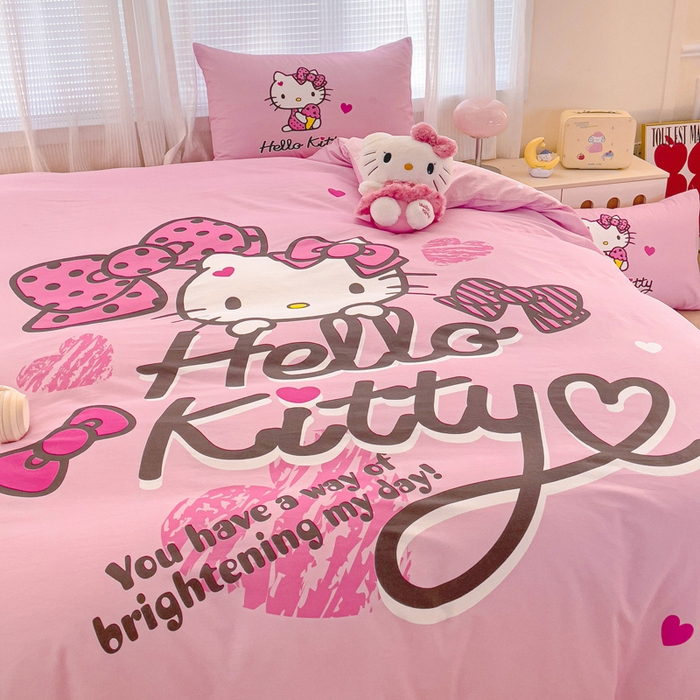 91家纺网 家纺一手货源 找家纺 朵希曼 2026新款正版授权全棉大版数码印花三丽鸥系列四件套 凯蒂宝贝