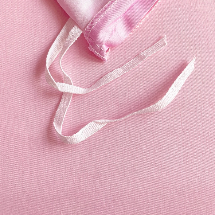 91家纺网 家纺一手货源 找家纺 朵希曼 2026新款正版授权全棉大版数码印花三丽鸥系列四件套 凯蒂宝贝