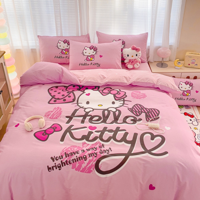 91家纺网 家纺一手货源 找家纺 朵希曼 2026新款正版授权全棉大版数码印花三丽鸥系列四件套 凯蒂宝贝