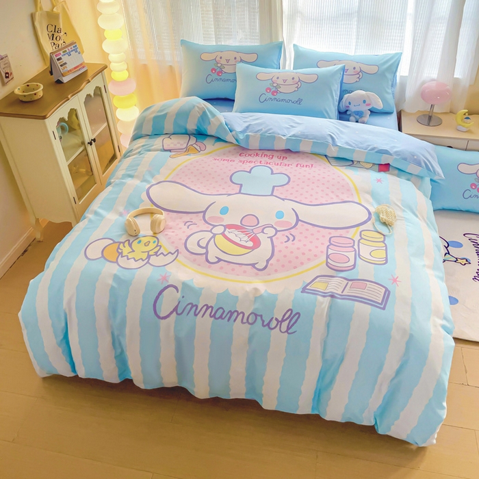 91家纺网 家纺一手货源 找家纺 朵希曼 2026新款正版授权全棉大版数码印花三丽鸥系列四件套 竖条大耳狗