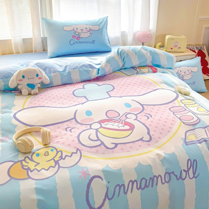 91家纺网 家纺一手货源 找家纺 朵希曼 2026新款正版授权全棉大版数码印花三丽鸥系列四件套 竖条大耳狗