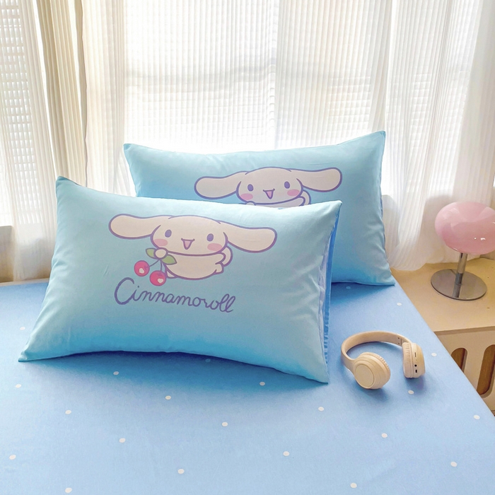 91家纺网 家纺一手货源 找家纺 朵希曼 2026新款正版授权全棉大版数码印花三丽鸥系列四件套 竖条大耳狗